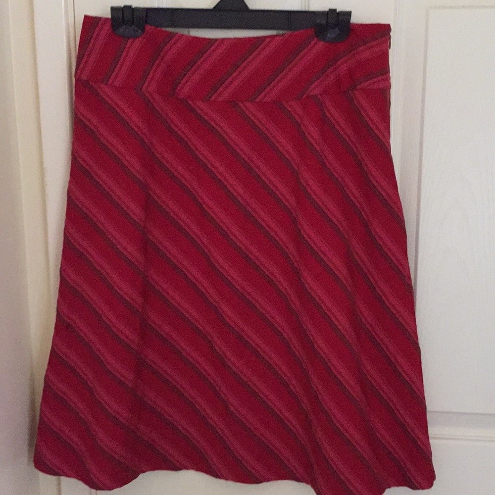 Flowy stylish skirt for work or play